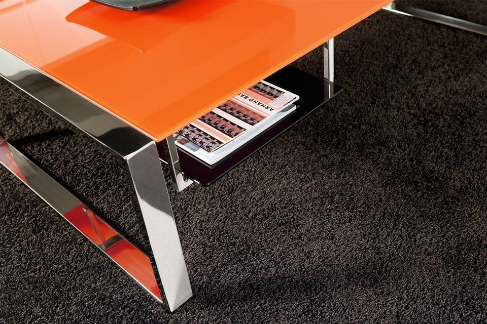 Mesa de centro con tapa cristal de color cuadrada