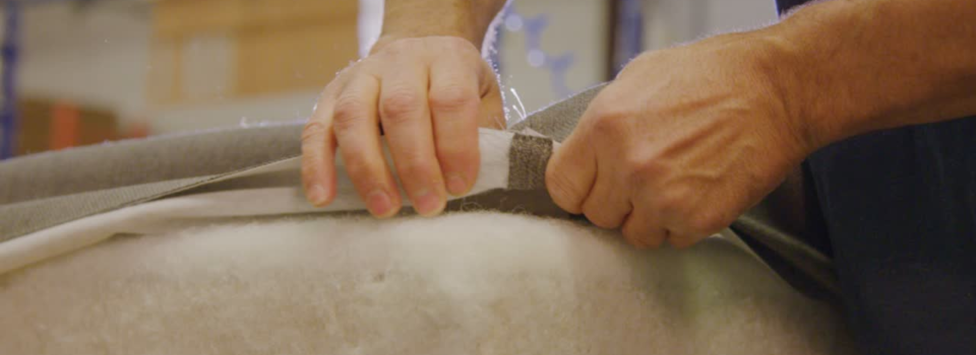 ¿Cuánto cuesta tapizar un sofá? ¿Merece la pena?