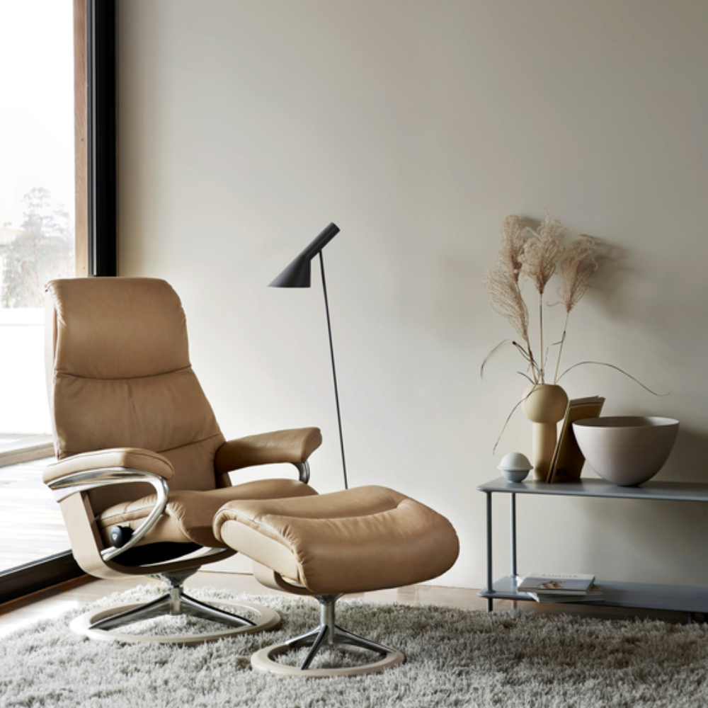 Sillón modelo VIEW Signature Chrome Plus™ System BalanceAdapt™ en piel Paloma