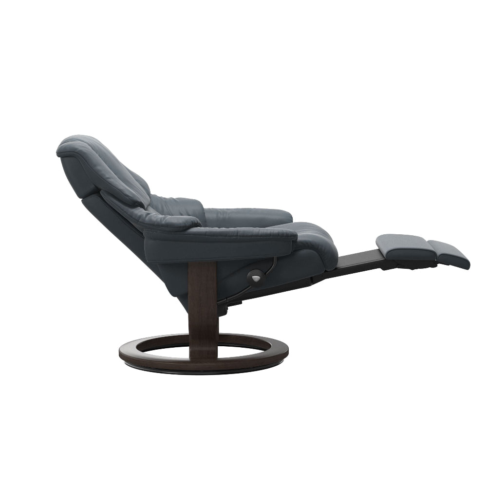 Sillón modelo RENO Classic Power™ Plus™ System Power™ de Stressless piel Batick