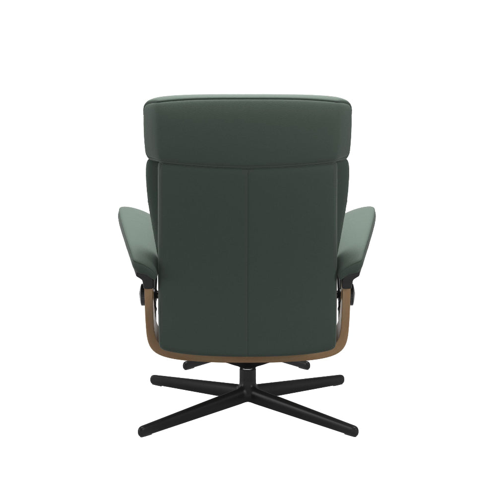 Sillon STRESSLESS modelo ERIK con pie Black CROSS en piel Paloma con Pouf