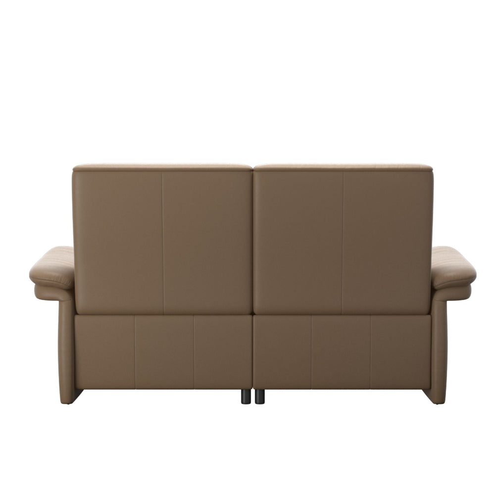 sofa modelo mary de stressless disponible en sidivani visto de espaldas