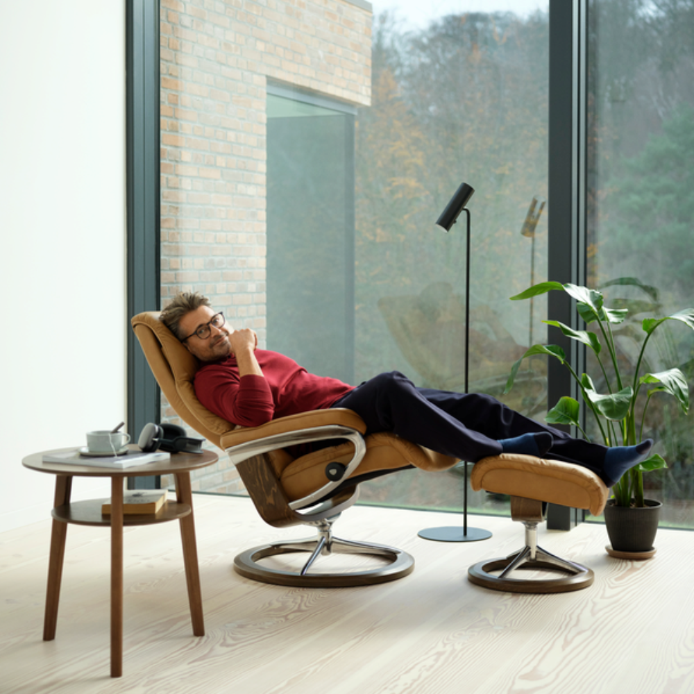 Sillón modelo VIEW Signature Chrome Plus™ System BalanceAdapt™ en piel Paloma