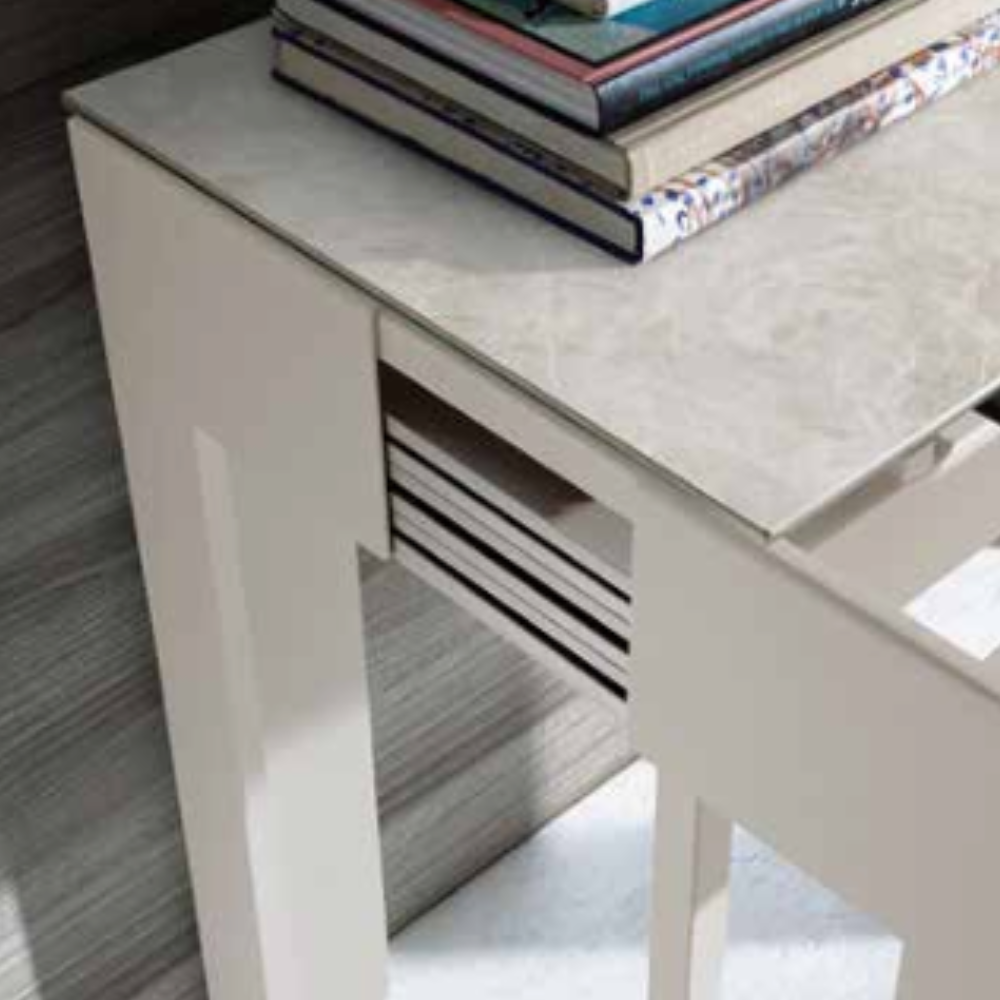 detalle de la consola convertible en mesa de comedor