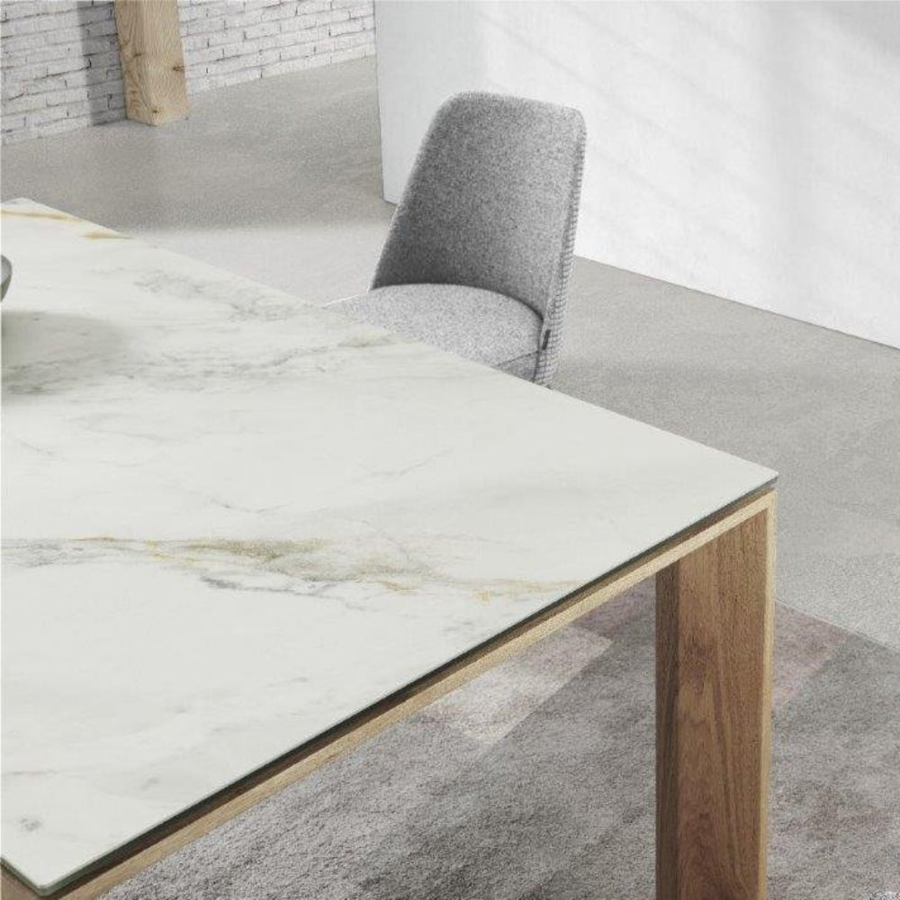 Mesa comedor de diseño extensible modelo IN-C tapa porcelánico