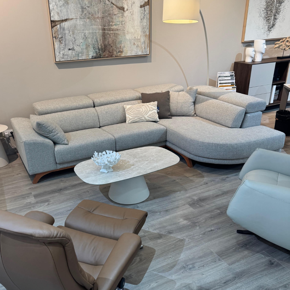 Rinconera chaiselongue de diseño curvado modelo MADEIRA