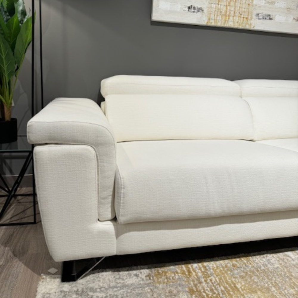 Rinconera de diseño abierto modelo RENZZO con 2 asientos deslizantes