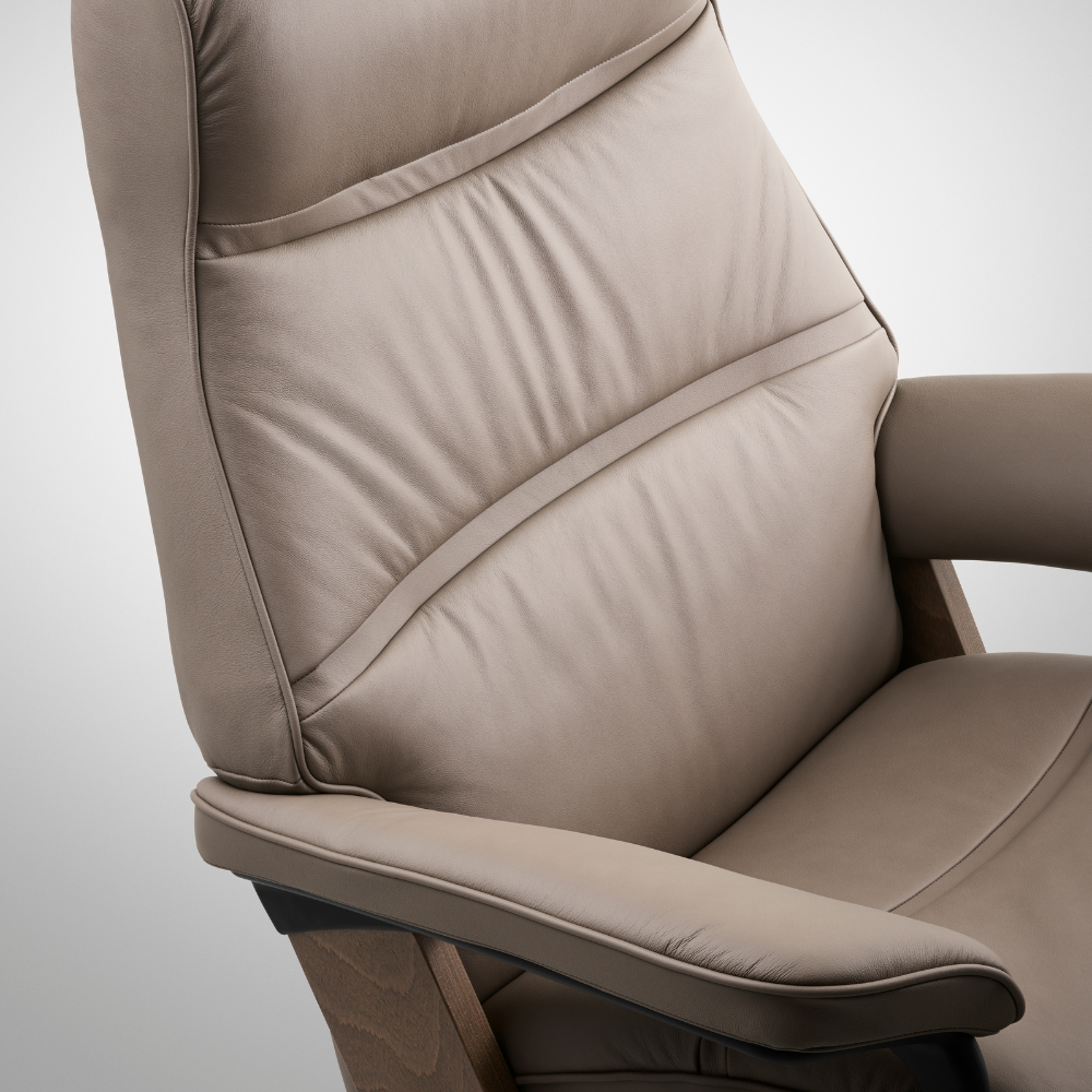 Sillón Stressless modelo Philip Pie Signature Plus™ System Balance Adapt™