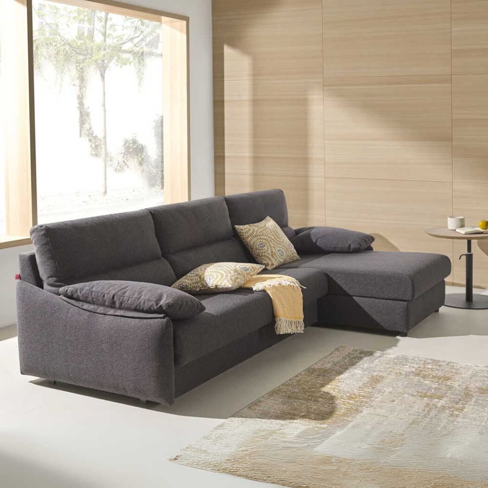 Sofá con chaiselongue cama modelo LAGOS con sistema de apertura Italiano