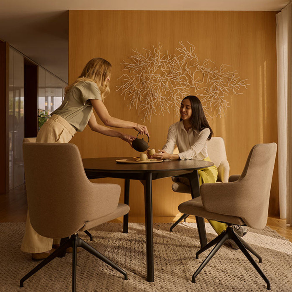 Silla giratoria de comedor Stressless® modelo LAUREL D350 con brazos Pie de Acero