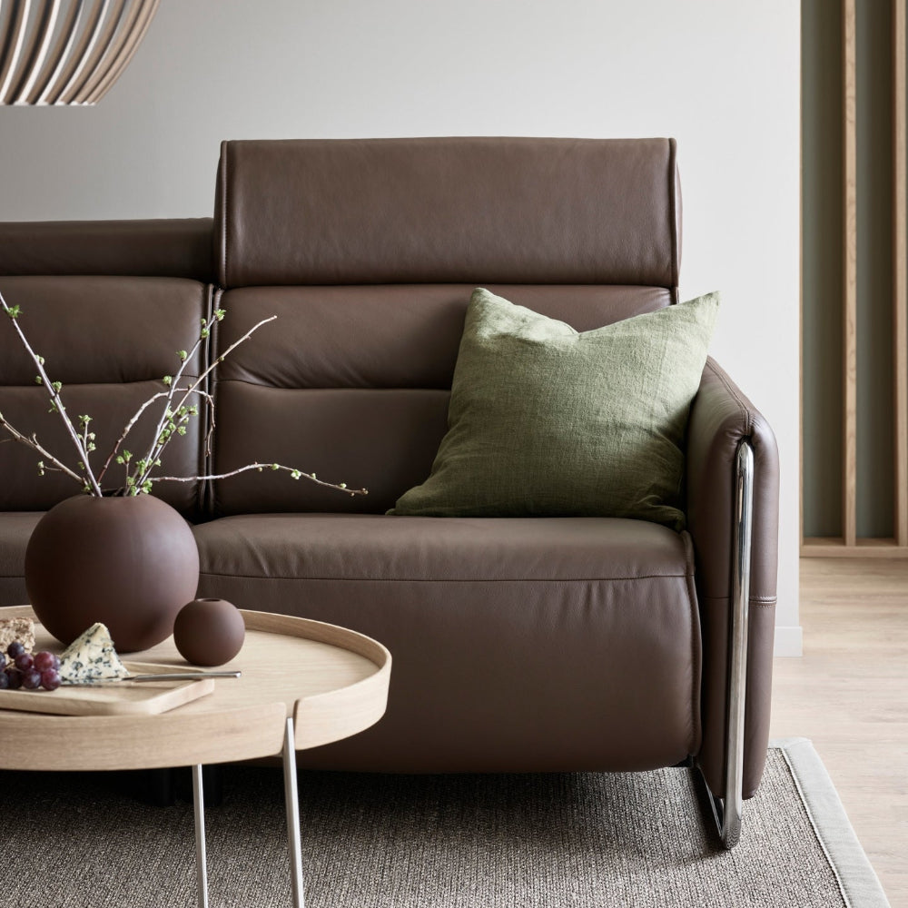 Sofá chaiselongue (M) con Long Seat modelo EMILY Stressless® Power™ Brazo Metal piel Paloma