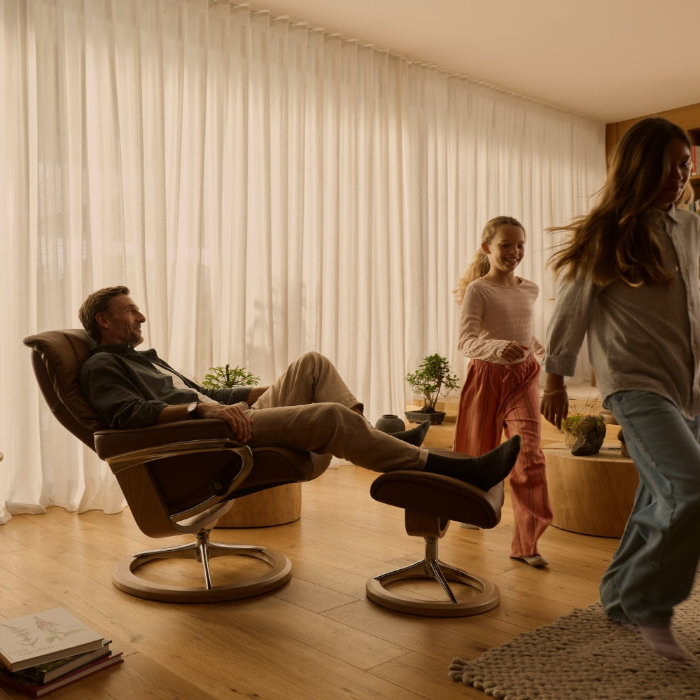 Sillón modelo MAYFAIR Signature Plus™ System BalanceAdapt™ en piel Paloma