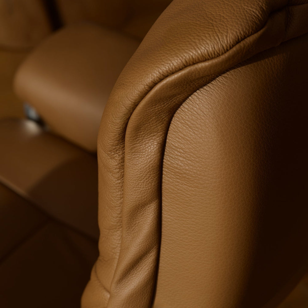 Sillón modelo MAYFAIR Signature Plus™ System BalanceAdapt™ en piel Paloma
