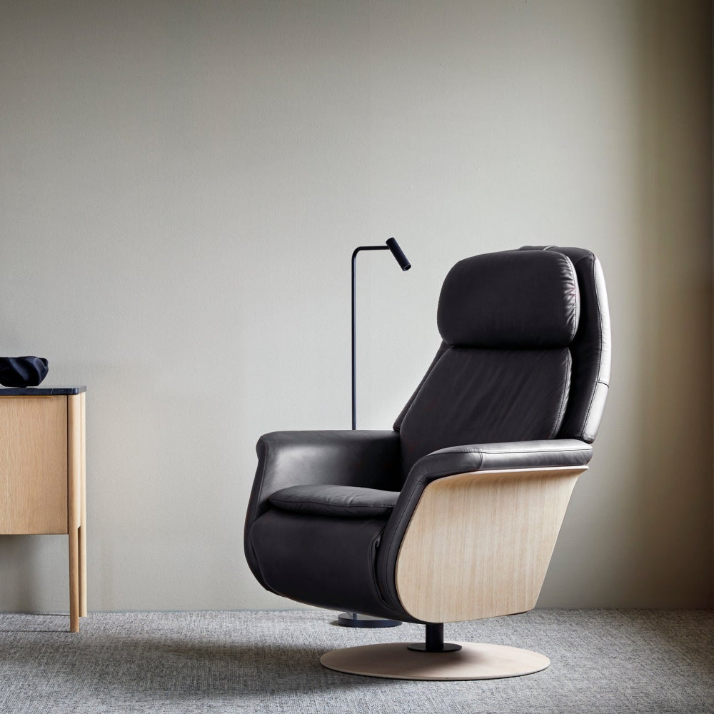 Sillón modelo SAM WOOD Pie Disc Plus™ System Power™ con calefacción piel Batick