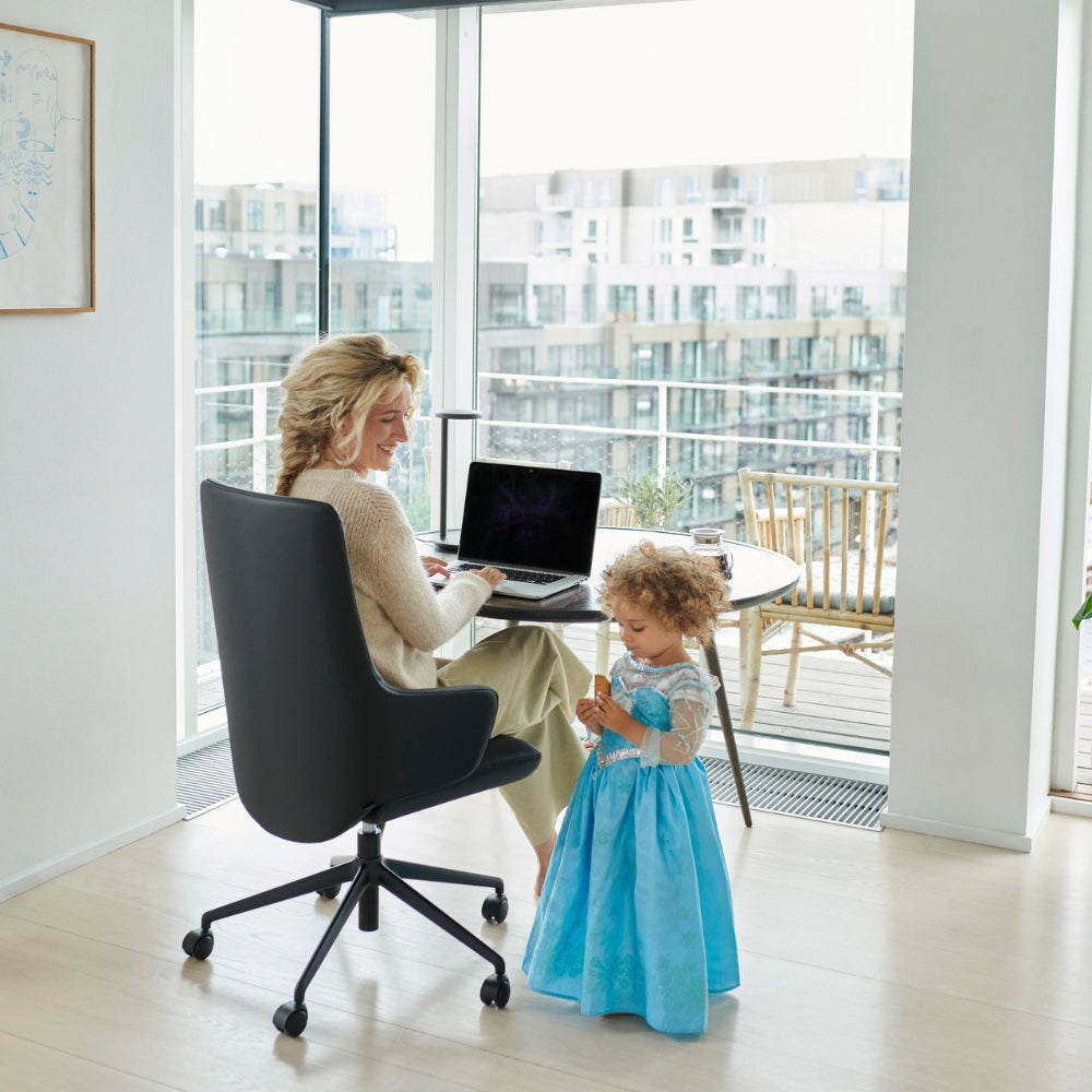 Sillón giratorio Stressless® modelo VANILLA respaldo alto con brazos Home Office