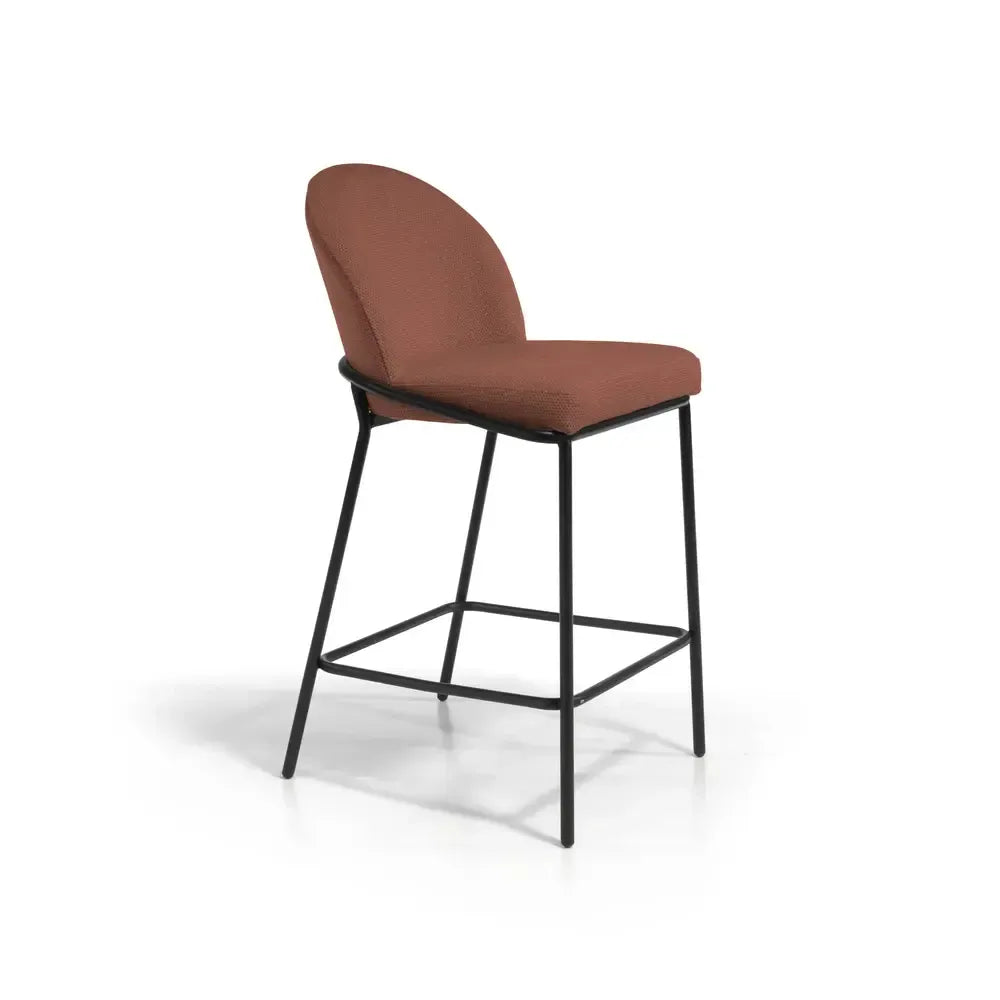 Taburete de diseño estructura metal negro