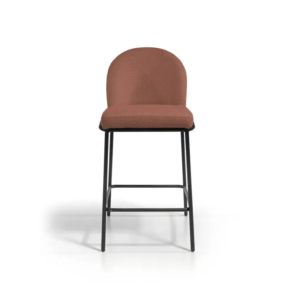 Taburete de diseño estructura metal negro