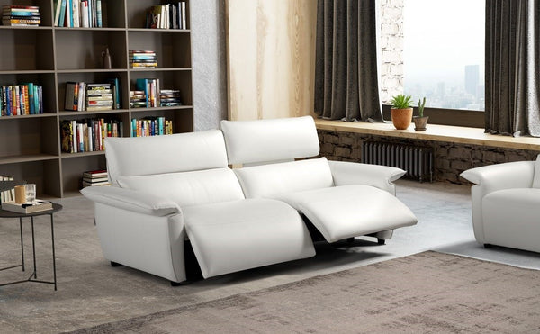 Sofá relax de diseño modelo PUGLIA con cabezal eléctrico ajustable en piel.