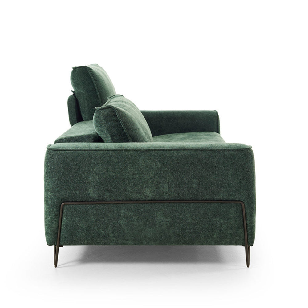 Sofá de diseño modelo AUSTRAL tapizado Aquaclean