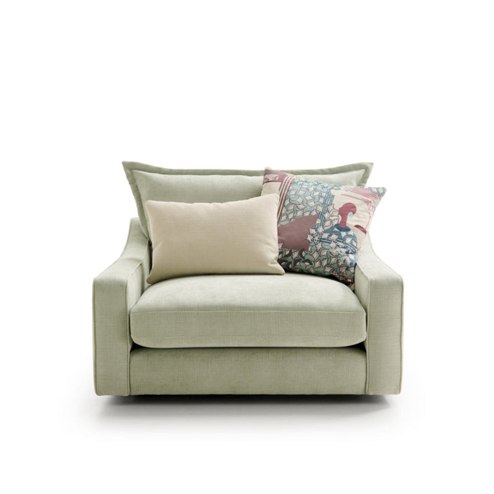 Sillón de diseño y amplia sentada modelo OLAVIDE