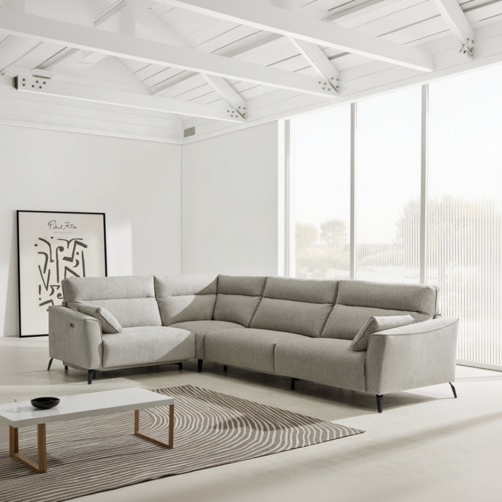 Sofa modelo Lemur Disponible en nuestras tiendas de diseño Sidivani en Madrid y en nuestra web