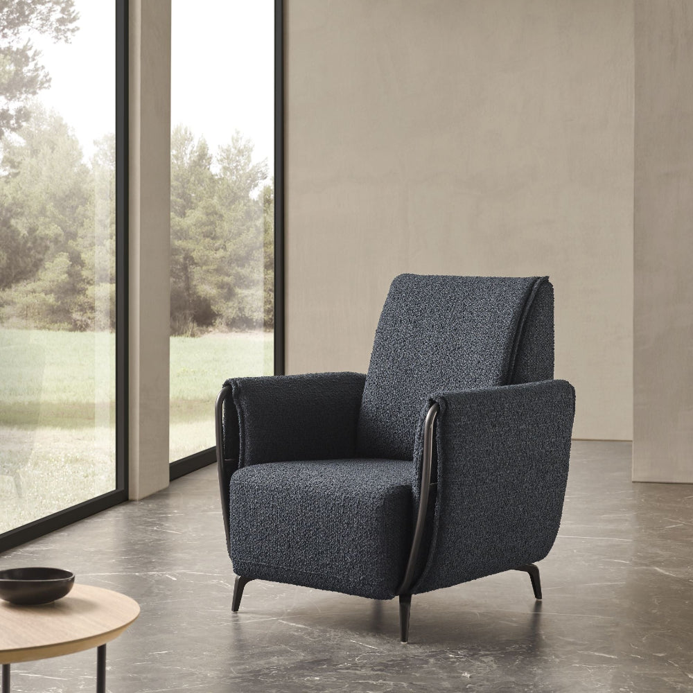 Butaca de diseño italiano modelo BUCLE