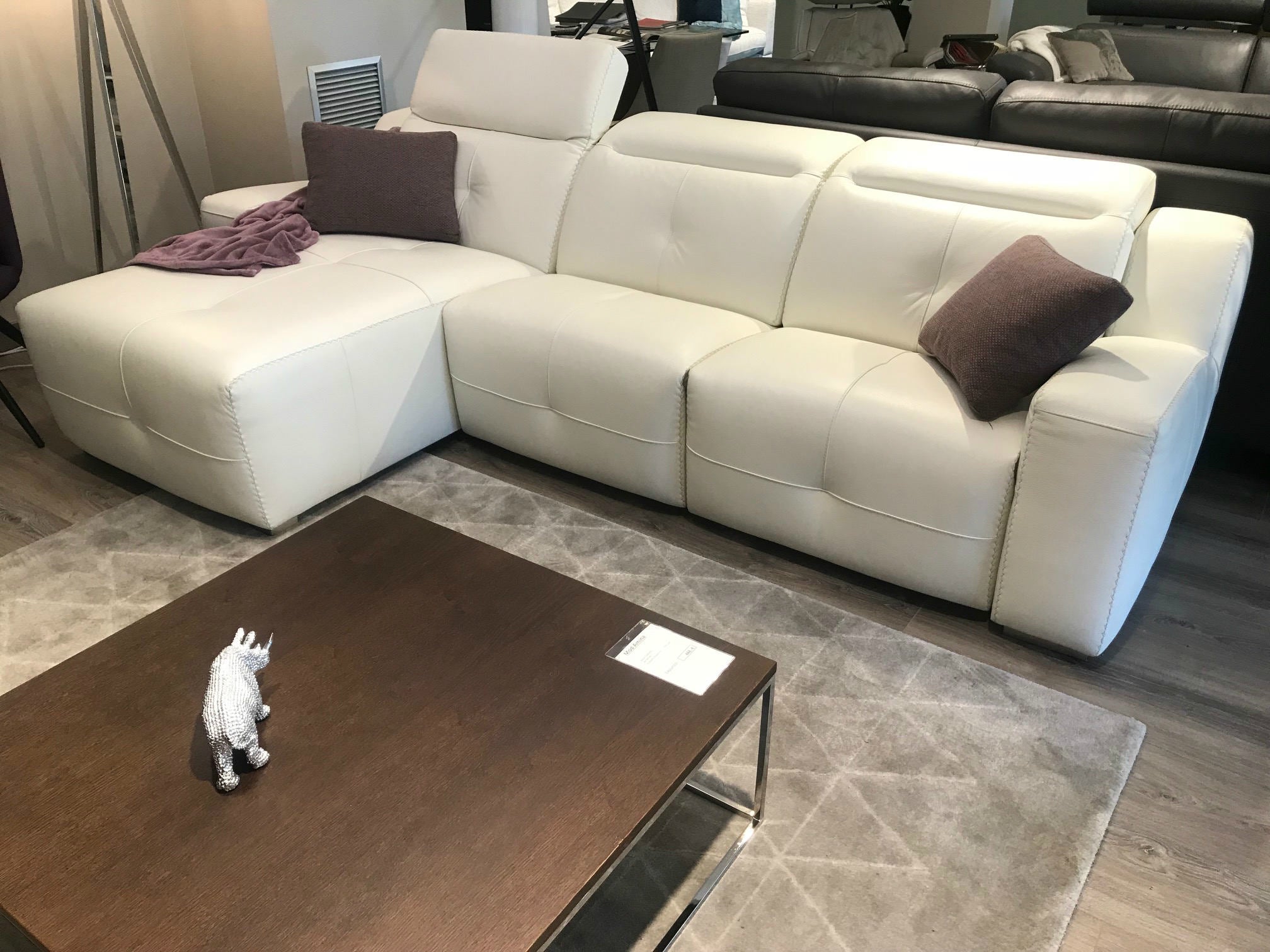 Chaiselongue modelo TRESOR con 2 asientos relax en piel