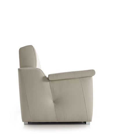Sofá modelo WAGNER asientos fijos en piel