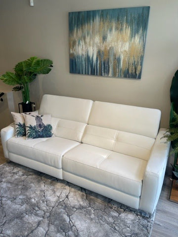 Sofá de diseño modelo KENYA en piel flor Dalmata con asientos relax