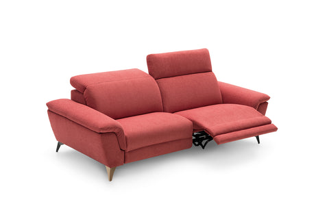Sofá  de diseño modelo AMICCI opción asientos fijos o relax tapizado Aqua Clean